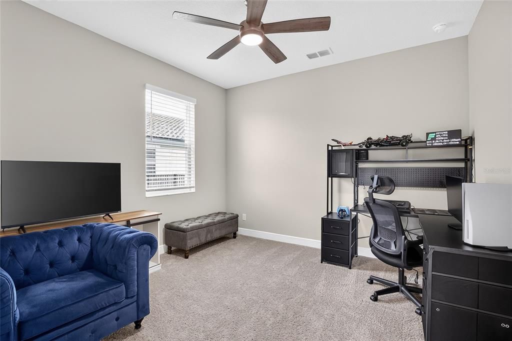 For Sale: $725,000 (5 beds, 4 baths, 3581 Square Feet)