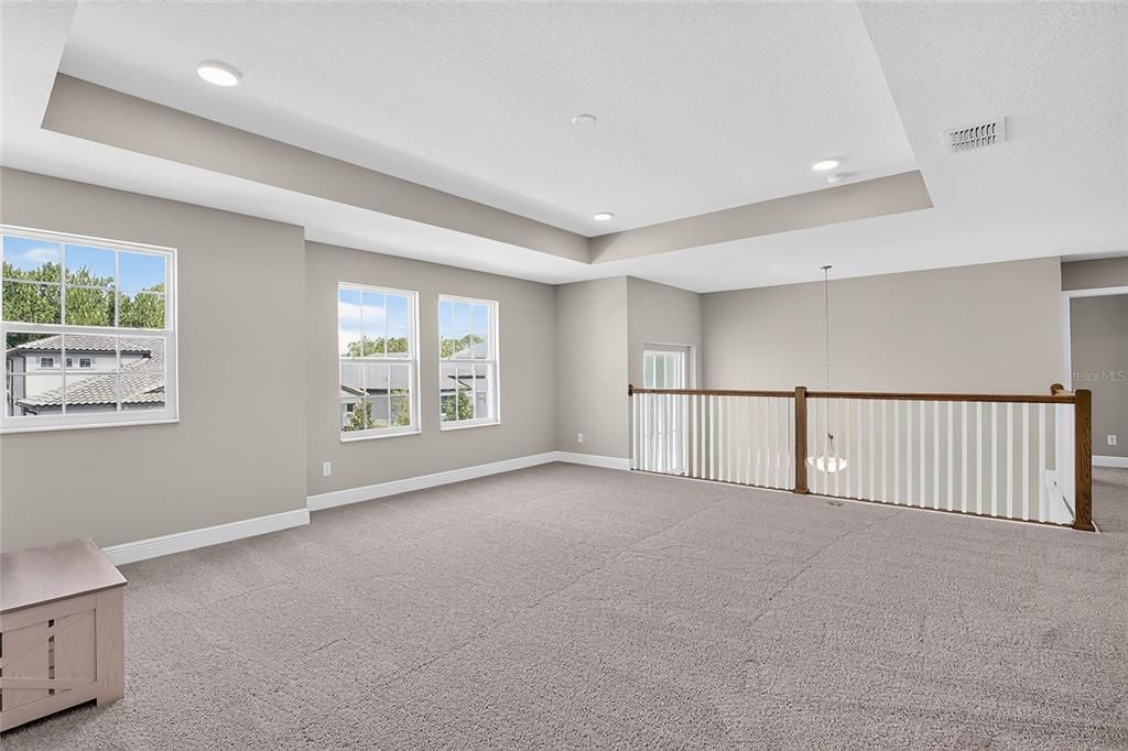 For Sale: $725,000 (5 beds, 4 baths, 3581 Square Feet)
