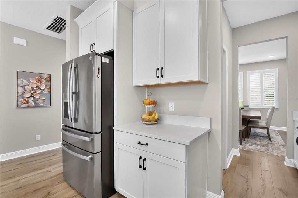 For Sale: $725,000 (5 beds, 4 baths, 3581 Square Feet)