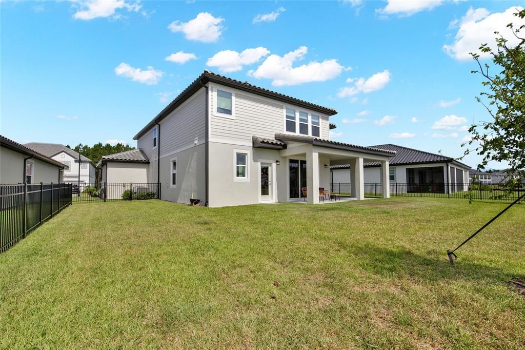 For Sale: $725,000 (5 beds, 4 baths, 3581 Square Feet)