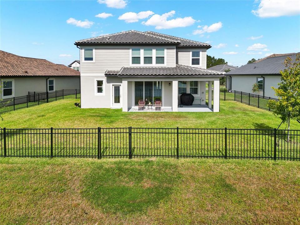 For Sale: $725,000 (5 beds, 4 baths, 3581 Square Feet)