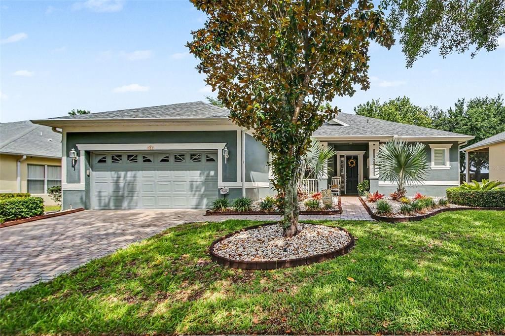 For Sale: $409,995 (2 beds, 2 baths, 1888 Square Feet)