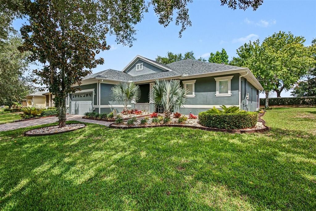 For Sale: $409,995 (2 beds, 2 baths, 1888 Square Feet)