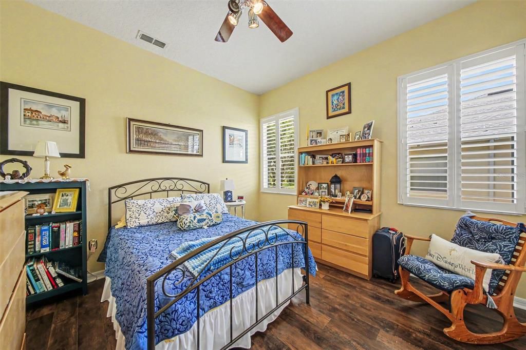 For Sale: $409,995 (2 beds, 2 baths, 1888 Square Feet)