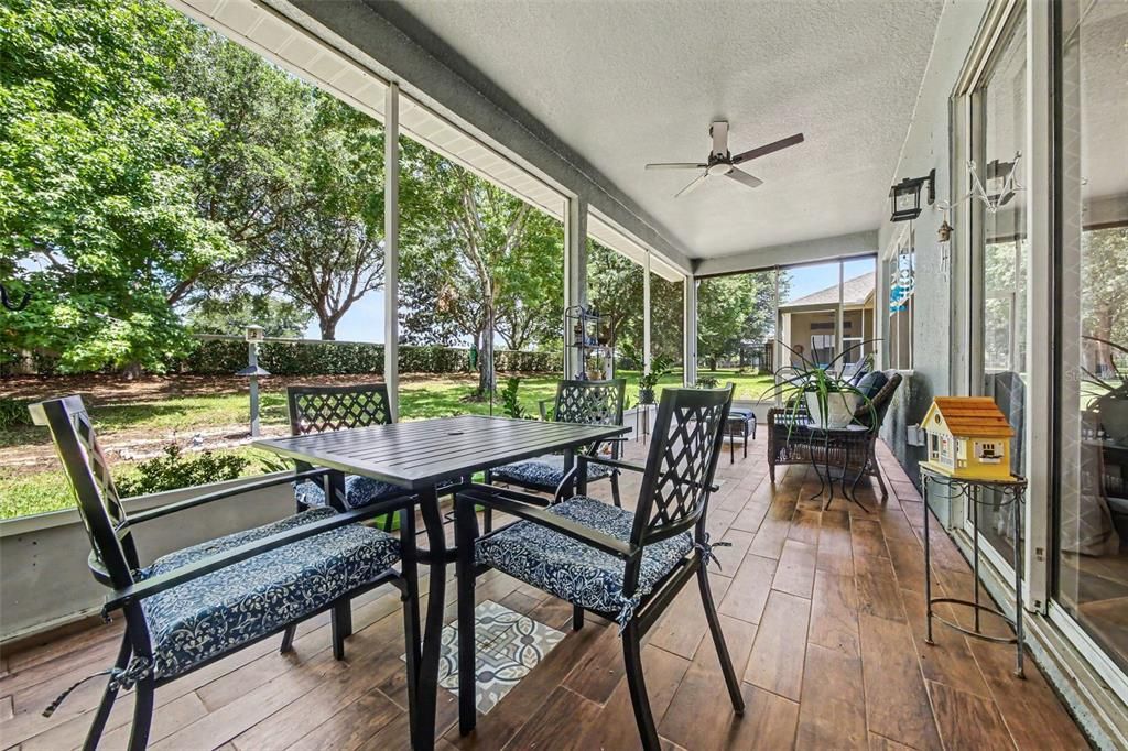 For Sale: $409,995 (2 beds, 2 baths, 1888 Square Feet)