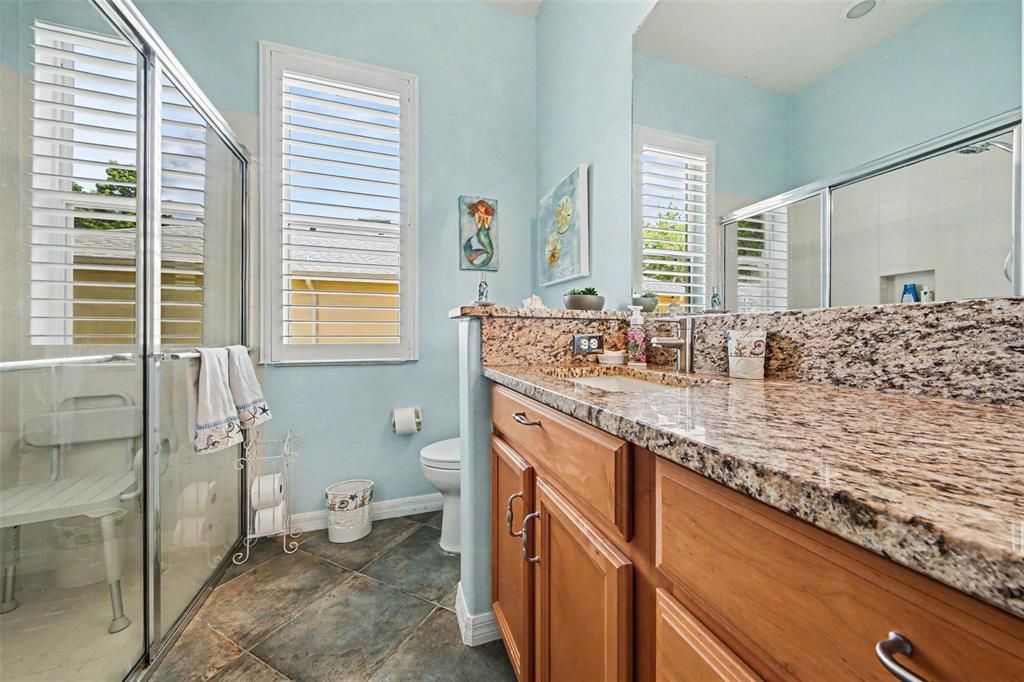 For Sale: $409,995 (2 beds, 2 baths, 1888 Square Feet)
