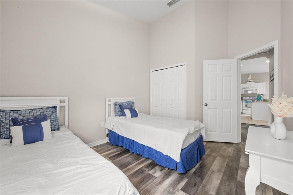 For Sale: $360,000 (4 beds, 3 baths, 1962 Square Feet)