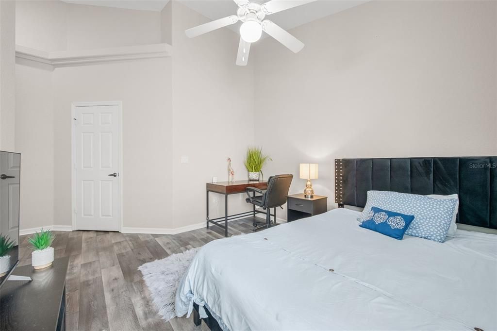 For Sale: $360,000 (4 beds, 3 baths, 1962 Square Feet)