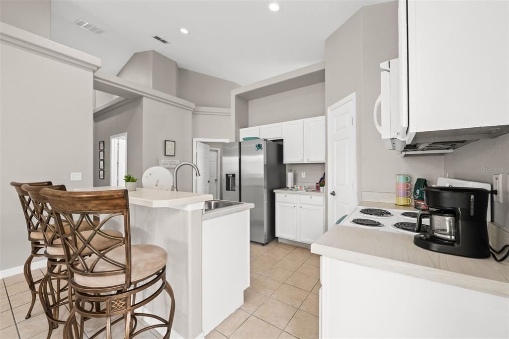 For Sale: $360,000 (4 beds, 3 baths, 1962 Square Feet)