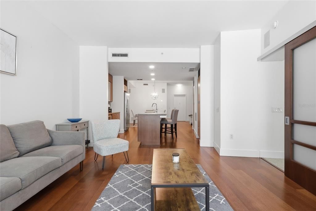 For Sale: $486,000 (2 beds, 2 baths, 1237 Square Feet)