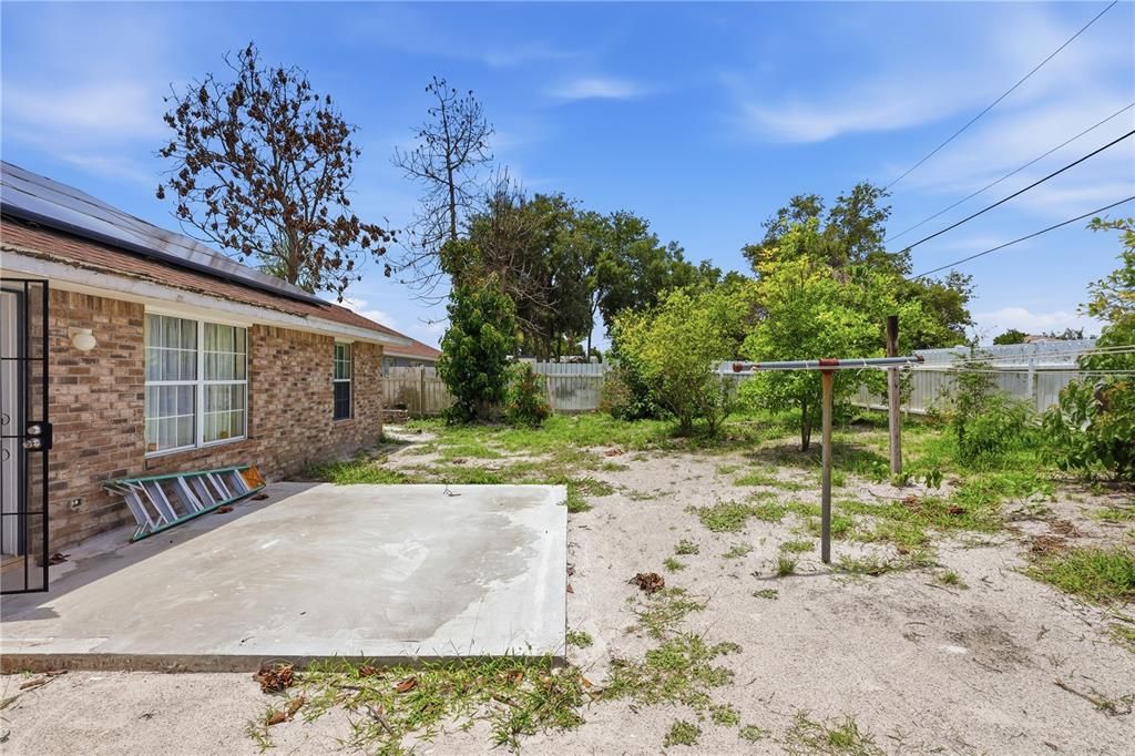 En Venta: $355,000 (4 camas, 2 baños, 1783 Pies cuadrados)
