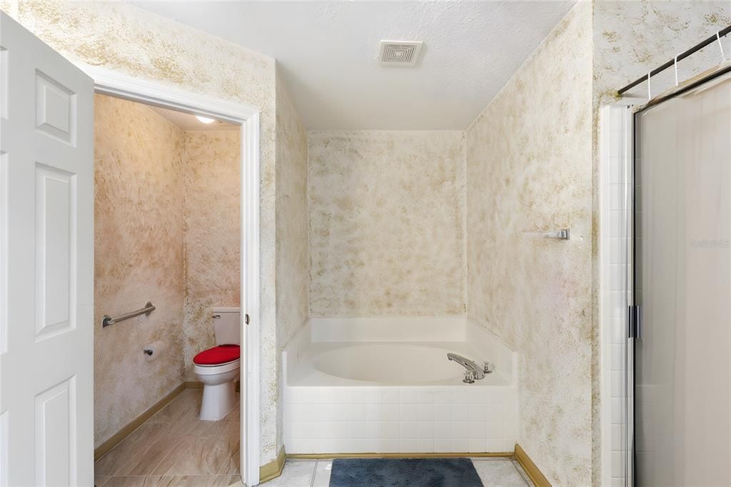En Venta: $355,000 (4 camas, 2 baños, 1783 Pies cuadrados)