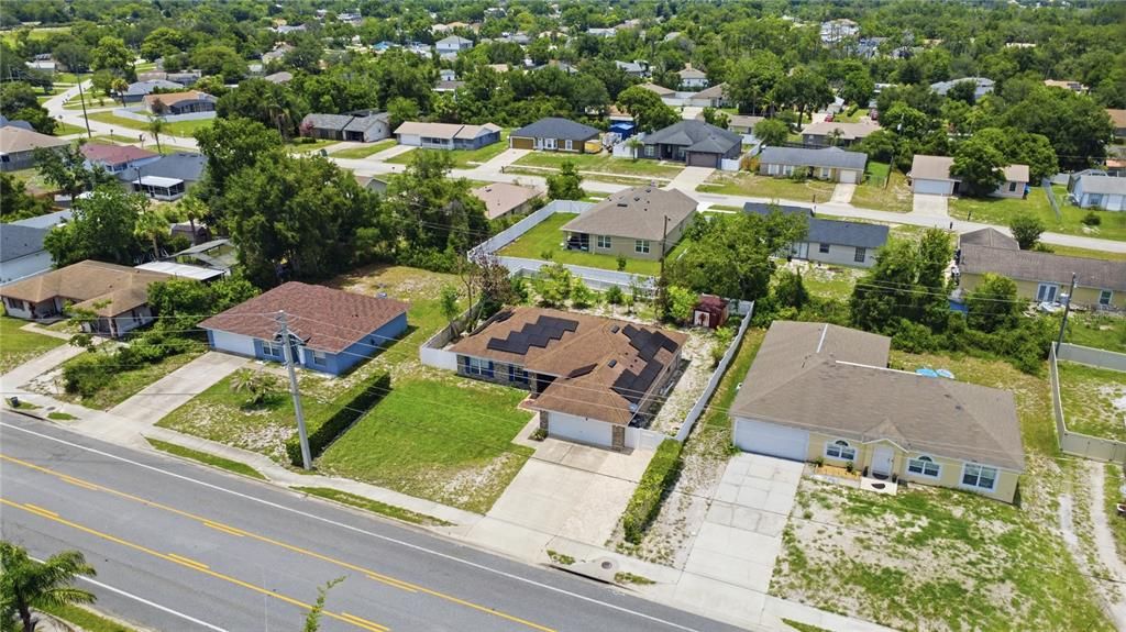 En Venta: $355,000 (4 camas, 2 baños, 1783 Pies cuadrados)