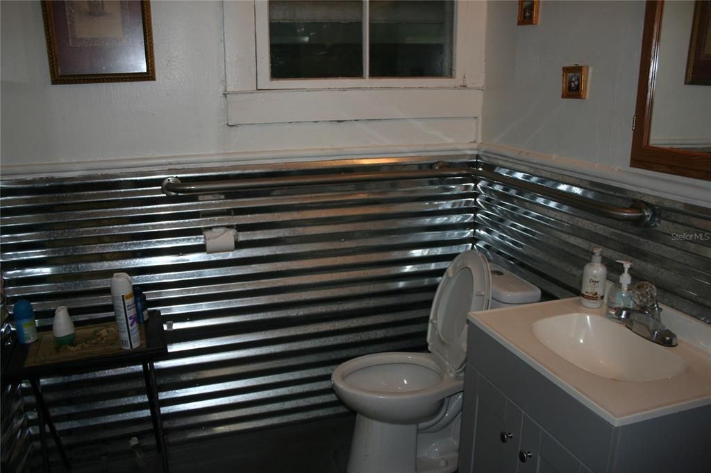 For Sale: $550,000 (0 beds, 0 baths, 1404 Square Feet)