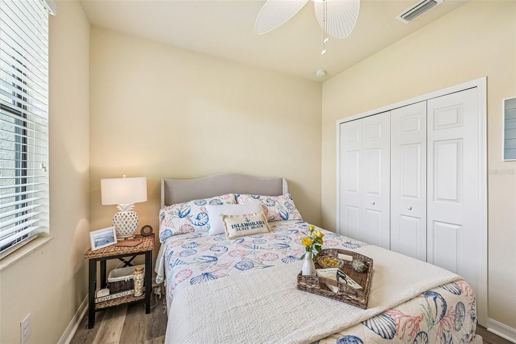 For Sale: $324,900 (2 beds, 2 baths, 1568 Square Feet)