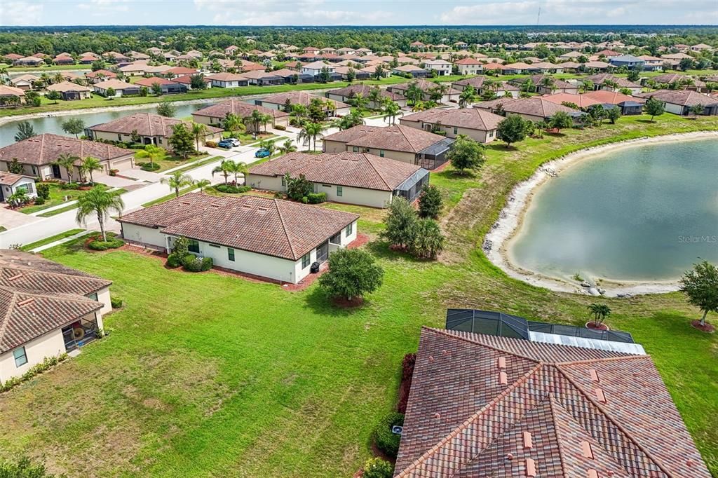 For Sale: $324,900 (2 beds, 2 baths, 1568 Square Feet)