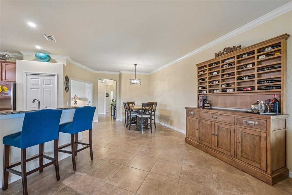 For Sale: $324,900 (2 beds, 2 baths, 1568 Square Feet)
