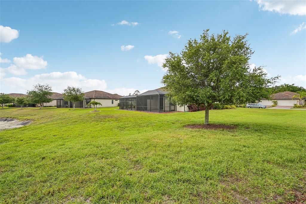 For Sale: $324,900 (2 beds, 2 baths, 1568 Square Feet)