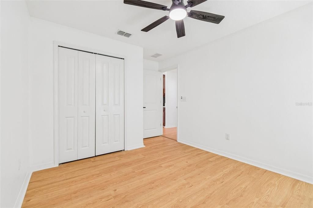 En Venta: $294,000 (3 camas, 2 baños, 1451 Pies cuadrados)