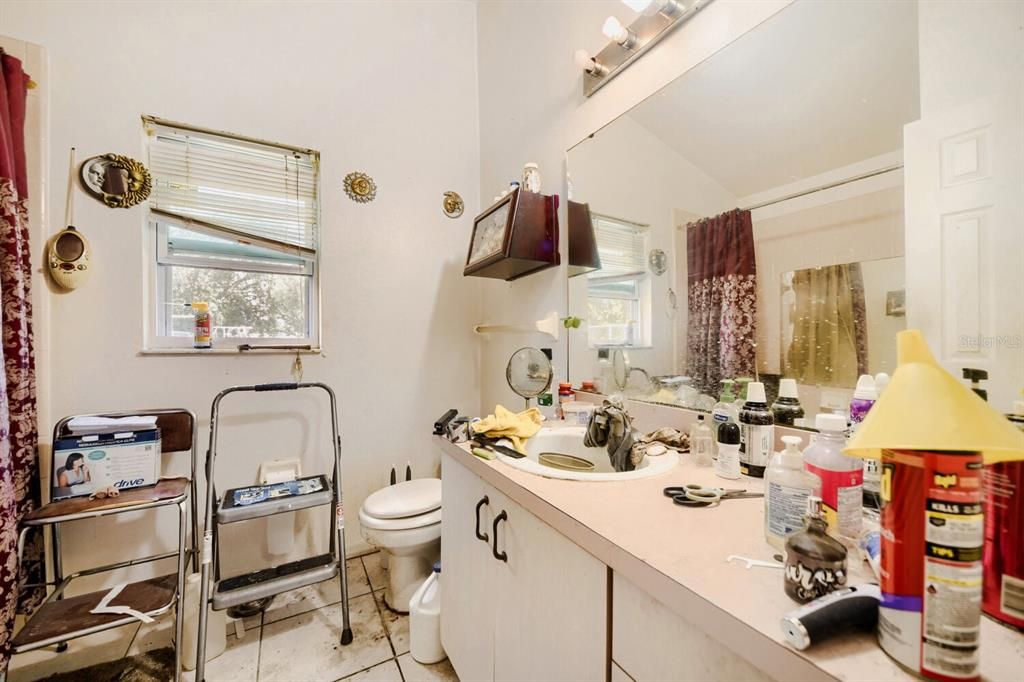 For Sale: $279,900 (3 beds, 2 baths, 1134 Square Feet)
