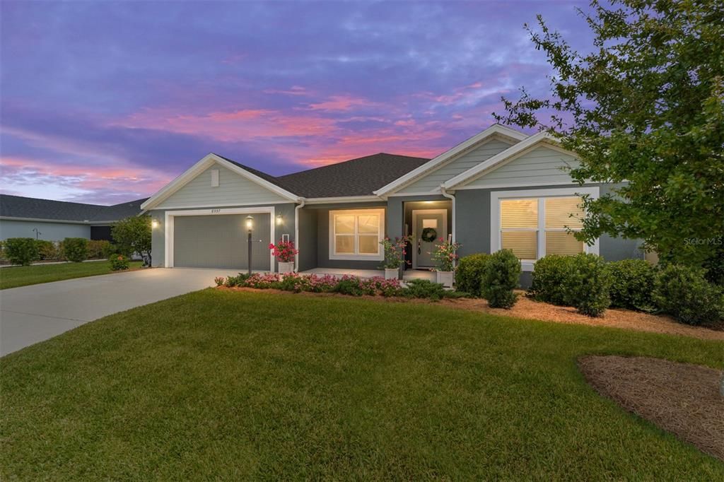 For Sale: $550,000 (4 beds, 2 baths, 2034 Square Feet)