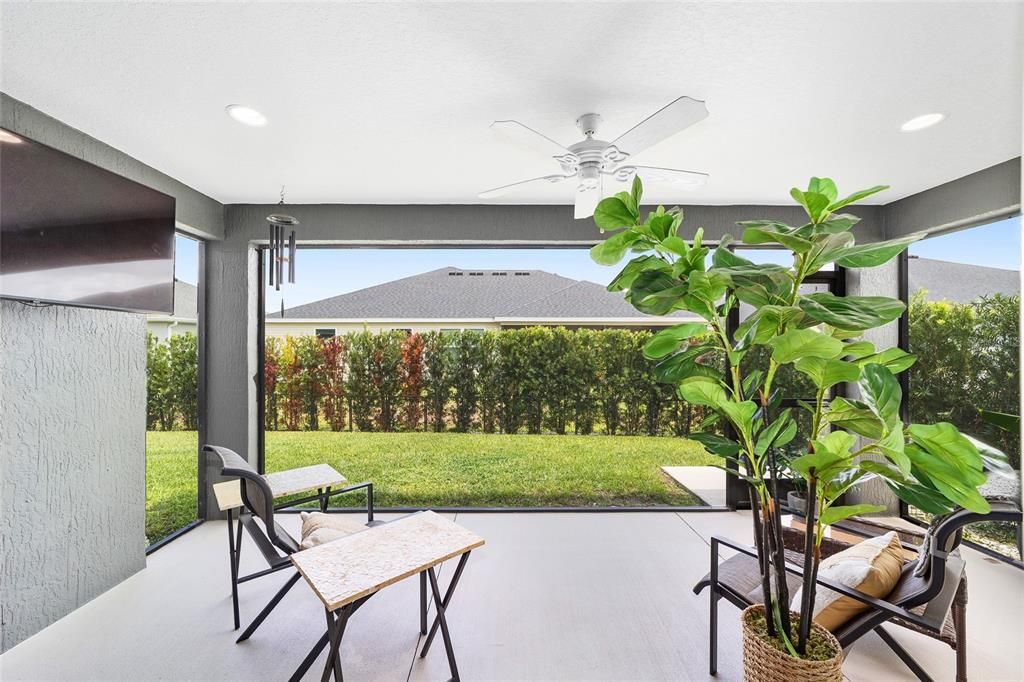 For Sale: $550,000 (4 beds, 2 baths, 2034 Square Feet)
