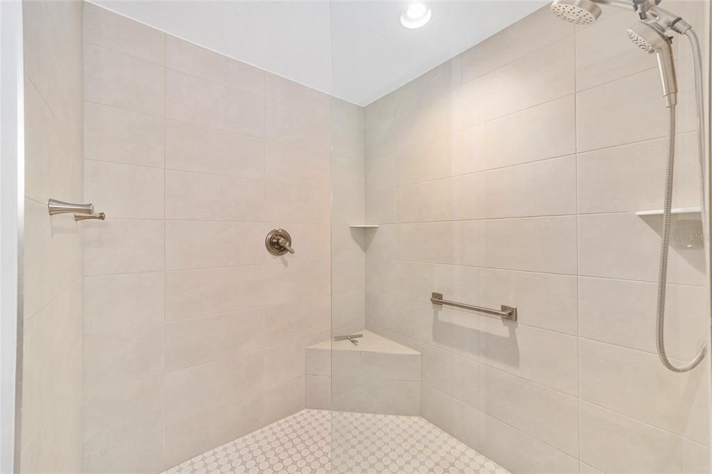 For Sale: $550,000 (4 beds, 2 baths, 2034 Square Feet)