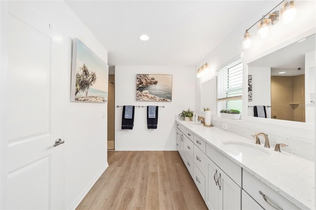 For Sale: $550,000 (4 beds, 2 baths, 2034 Square Feet)