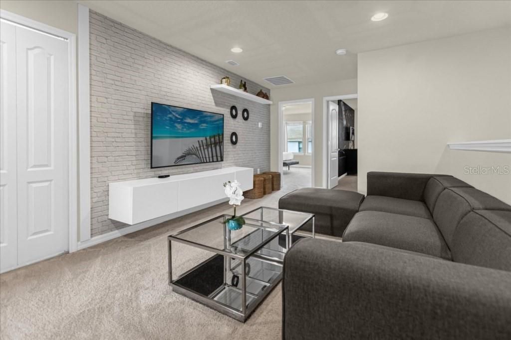 En Venta: $439,000 (5 camas, 4 baños, 2263 Pies cuadrados)