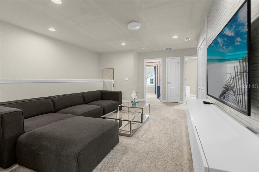 En Venta: $439,000 (5 camas, 4 baños, 2263 Pies cuadrados)