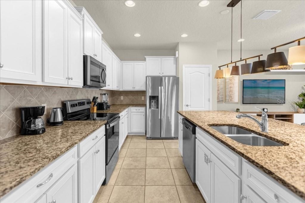 En Venta: $439,000 (5 camas, 4 baños, 2263 Pies cuadrados)