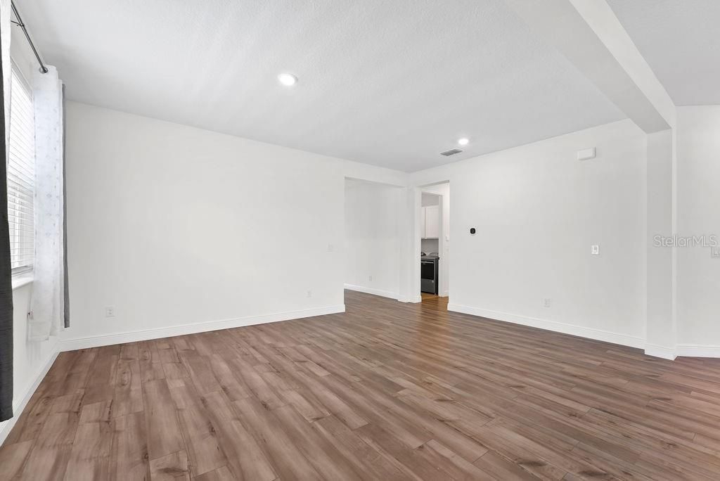 En Renta: $3,900 (5 camas, 3 baños, 2328 Pies cuadrados)