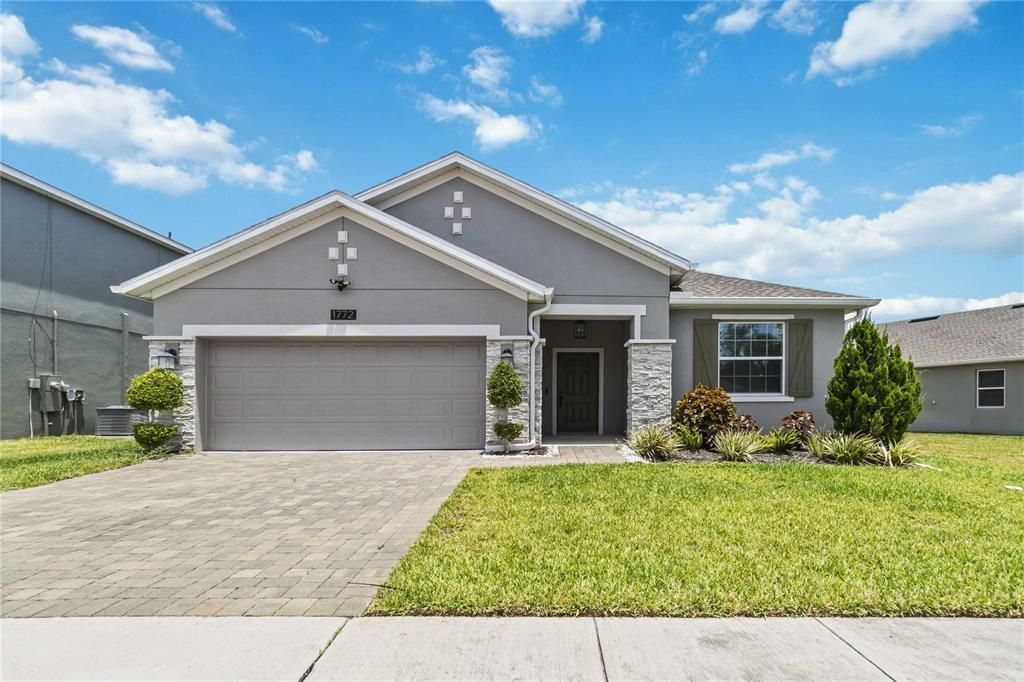 For Rent: $3,000 (4 beds, 2 baths, 1843 Square Feet)