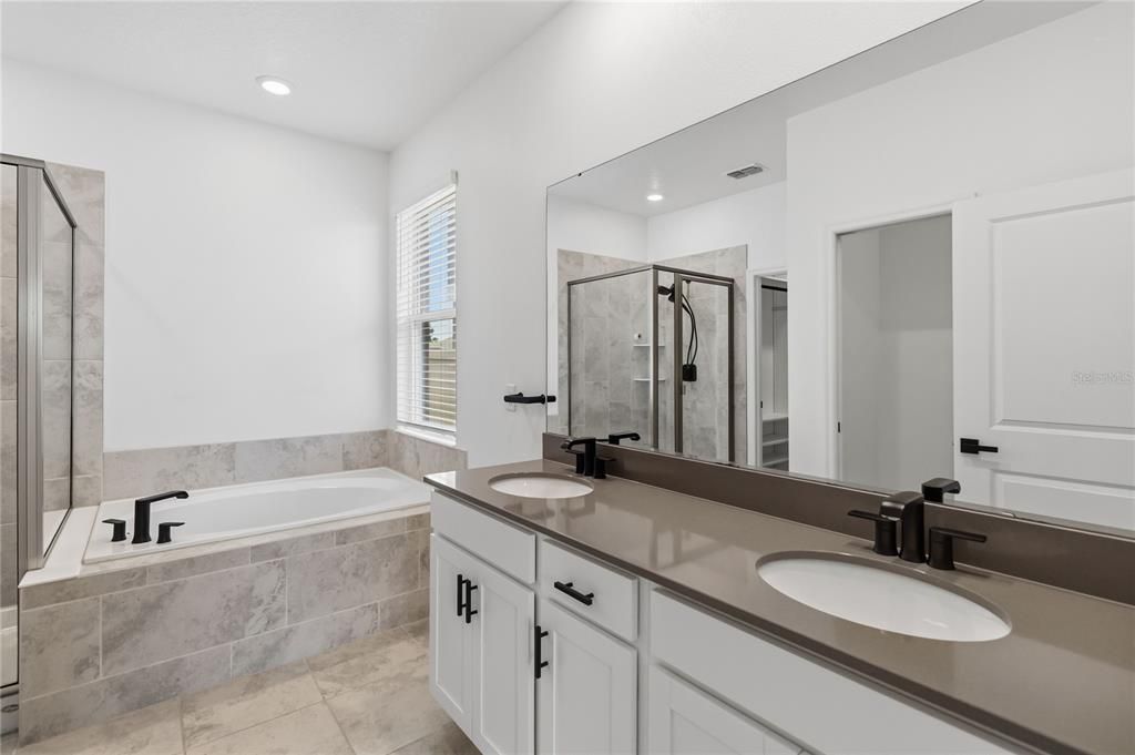 For Rent: $3,000 (4 beds, 2 baths, 1843 Square Feet)