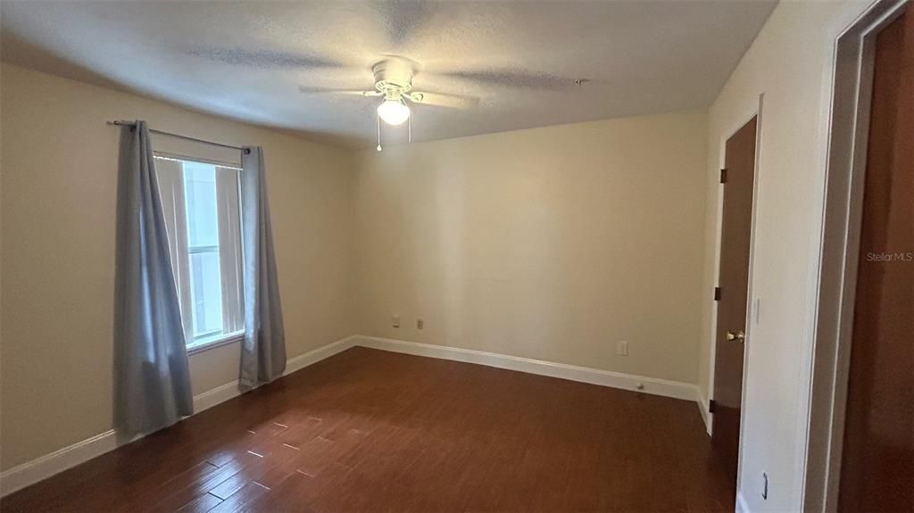 For Rent: $1,350 (1 beds, 1 baths, 635 Square Feet)