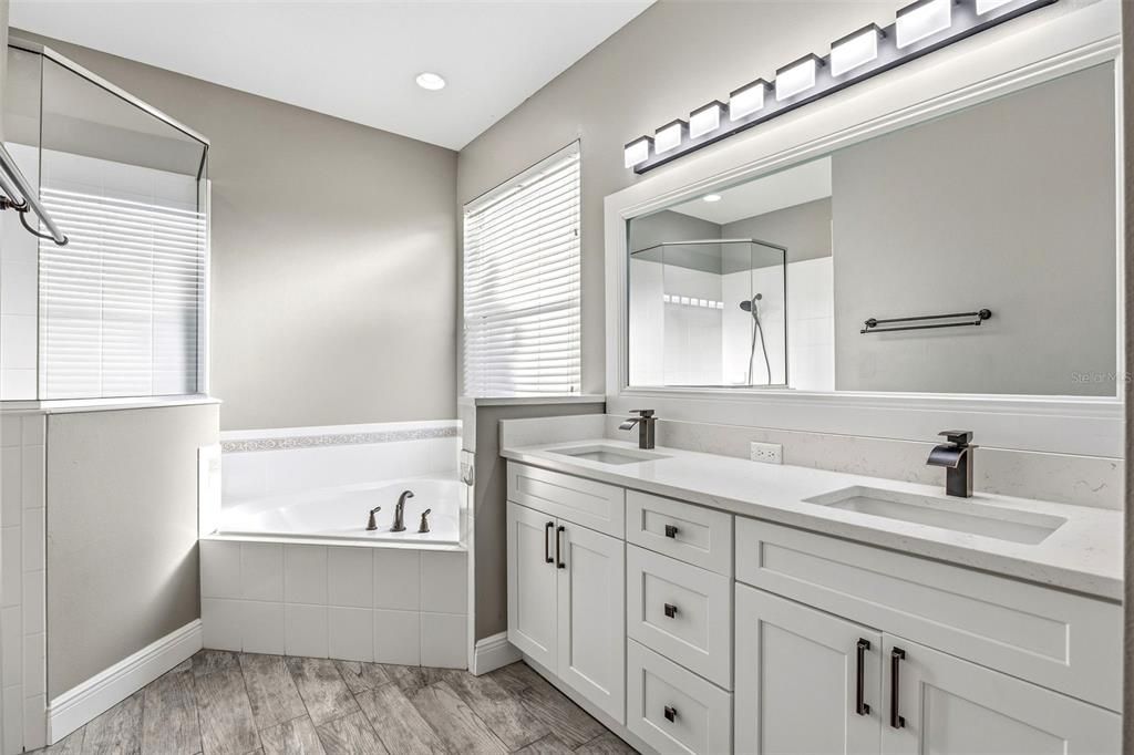 For Sale: $575,000 (4 beds, 2 baths, 2050 Square Feet)