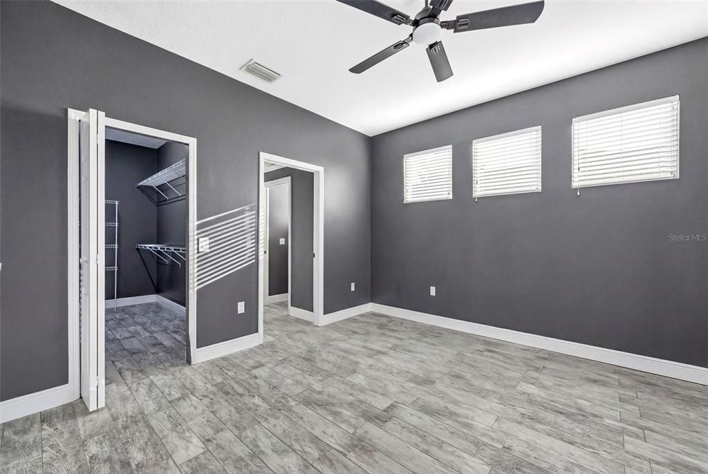For Sale: $575,000 (4 beds, 2 baths, 2050 Square Feet)
