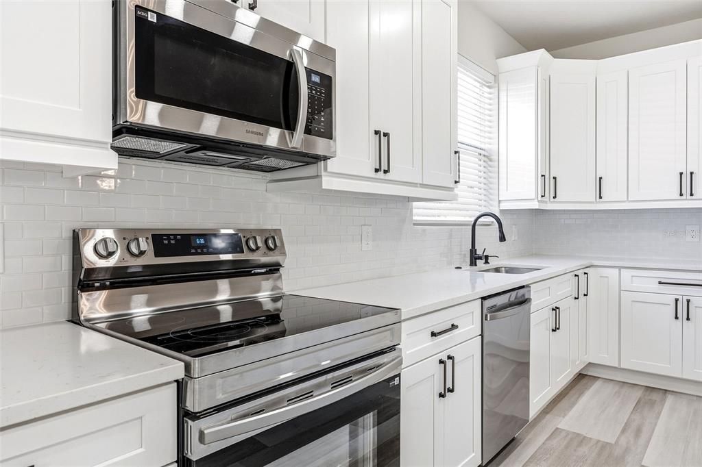 For Sale: $575,000 (4 beds, 2 baths, 2050 Square Feet)