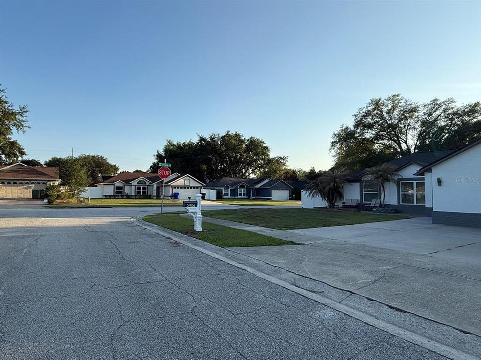 For Rent: $2,150 (2 beds, 1 baths, 1345 Square Feet)