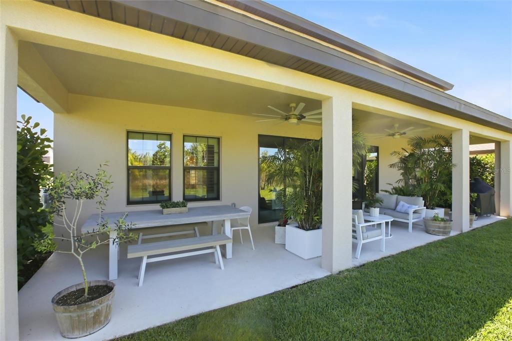 For Sale: $799,900 (5 beds, 4 baths, 3597 Square Feet)