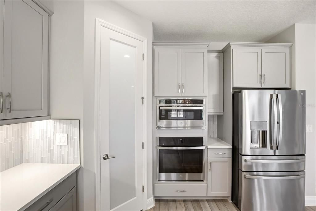 For Sale: $799,900 (5 beds, 4 baths, 3597 Square Feet)