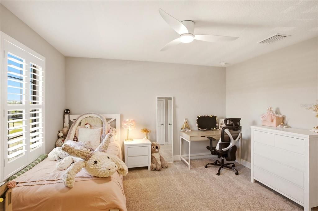 For Sale: $799,900 (5 beds, 4 baths, 3597 Square Feet)