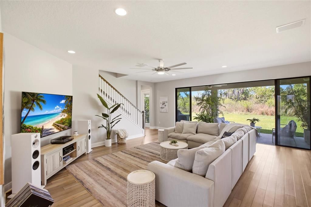 For Sale: $799,900 (5 beds, 4 baths, 3597 Square Feet)