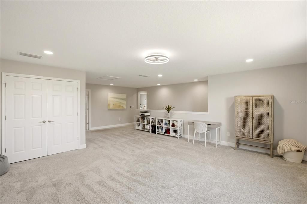 For Sale: $799,900 (5 beds, 4 baths, 3597 Square Feet)