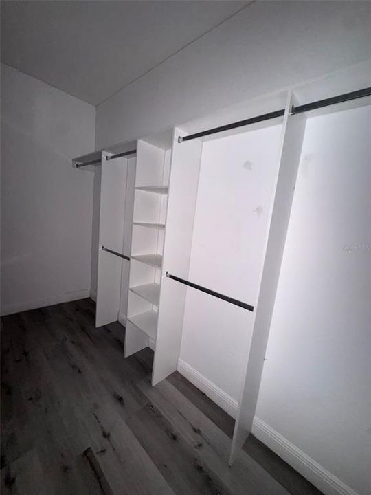 Activo con contrato: $254,900 (3 camas, 2 baños, 1749 Pies cuadrados)