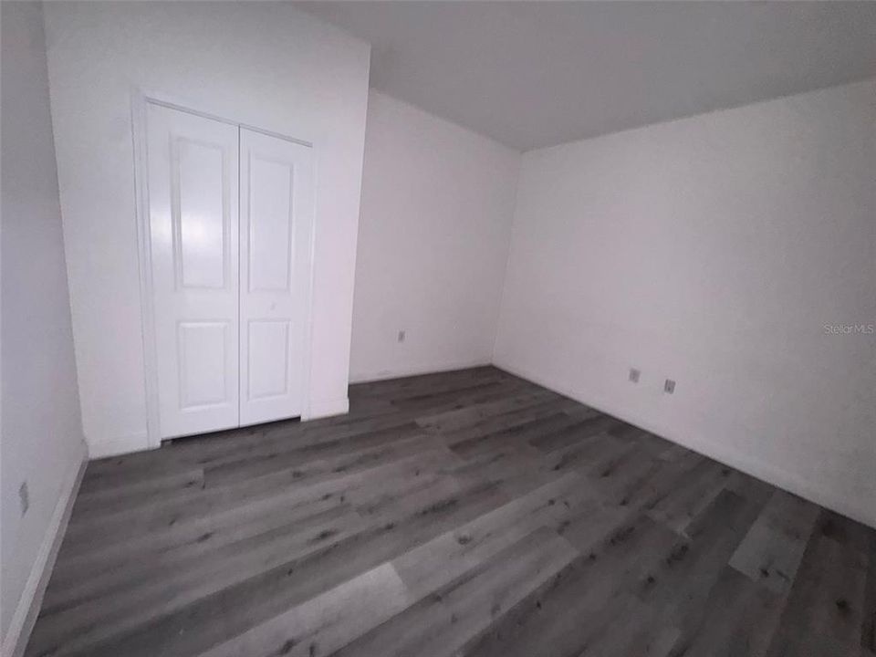 Activo con contrato: $254,900 (3 camas, 2 baños, 1749 Pies cuadrados)