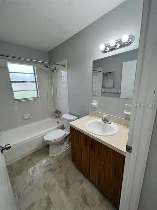For Rent: $1,699 (2 beds, 1 baths, 900 Square Feet)