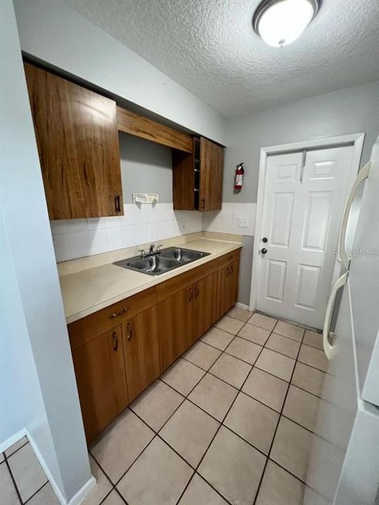 For Rent: $1,699 (2 beds, 1 baths, 900 Square Feet)