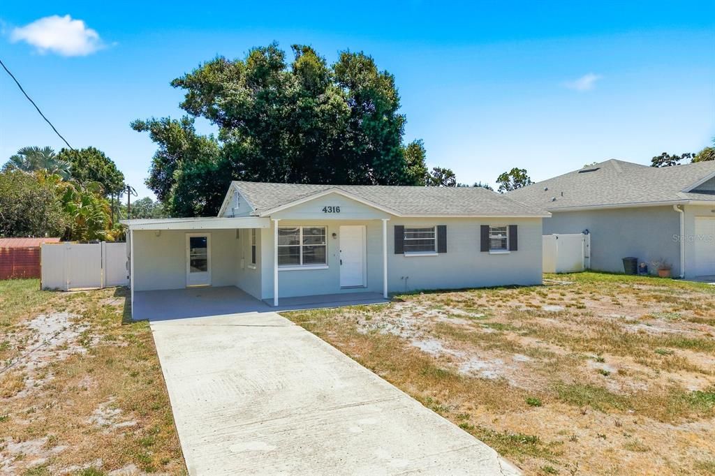 For Sale: $359,900 (3 beds, 1 baths, 925 Square Feet)