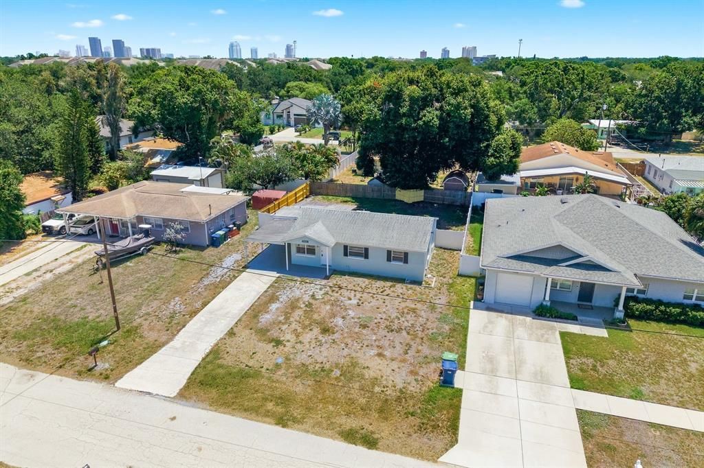 For Sale: $359,900 (3 beds, 1 baths, 925 Square Feet)